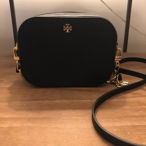 Tory Burch Black Emerson Round Crossbody ✨